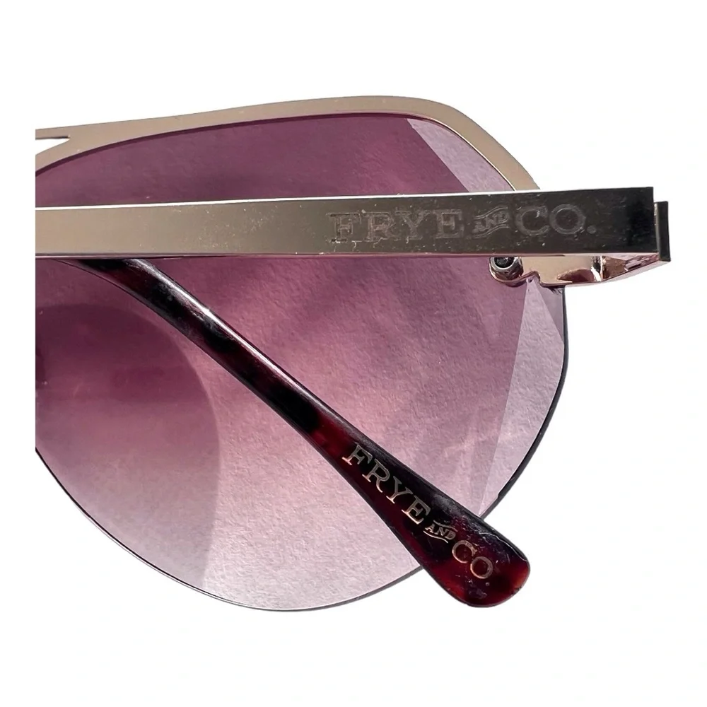Frye & Co Aviator Sunglasses with soft case.